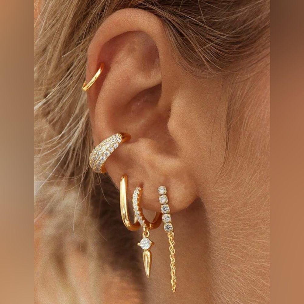 Diamond earrings set M627